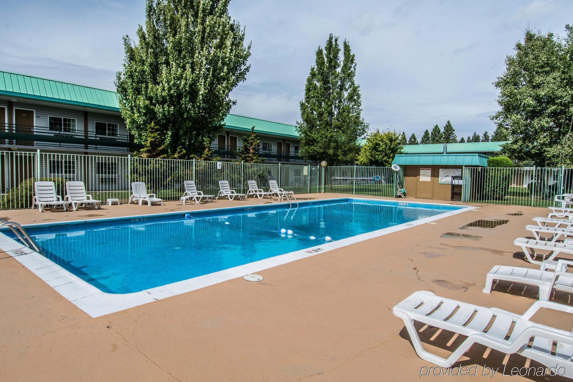 Econo Lodge & Suites スポーケン エクステリア 写真