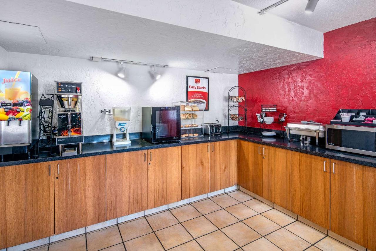 Econo Lodge & Suites スポーケン エクステリア 写真
