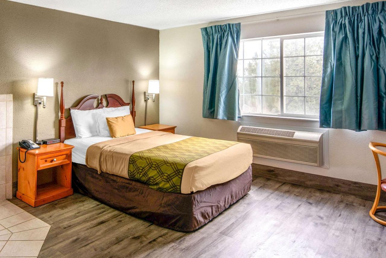 Econo Lodge & Suites スポーケン エクステリア 写真